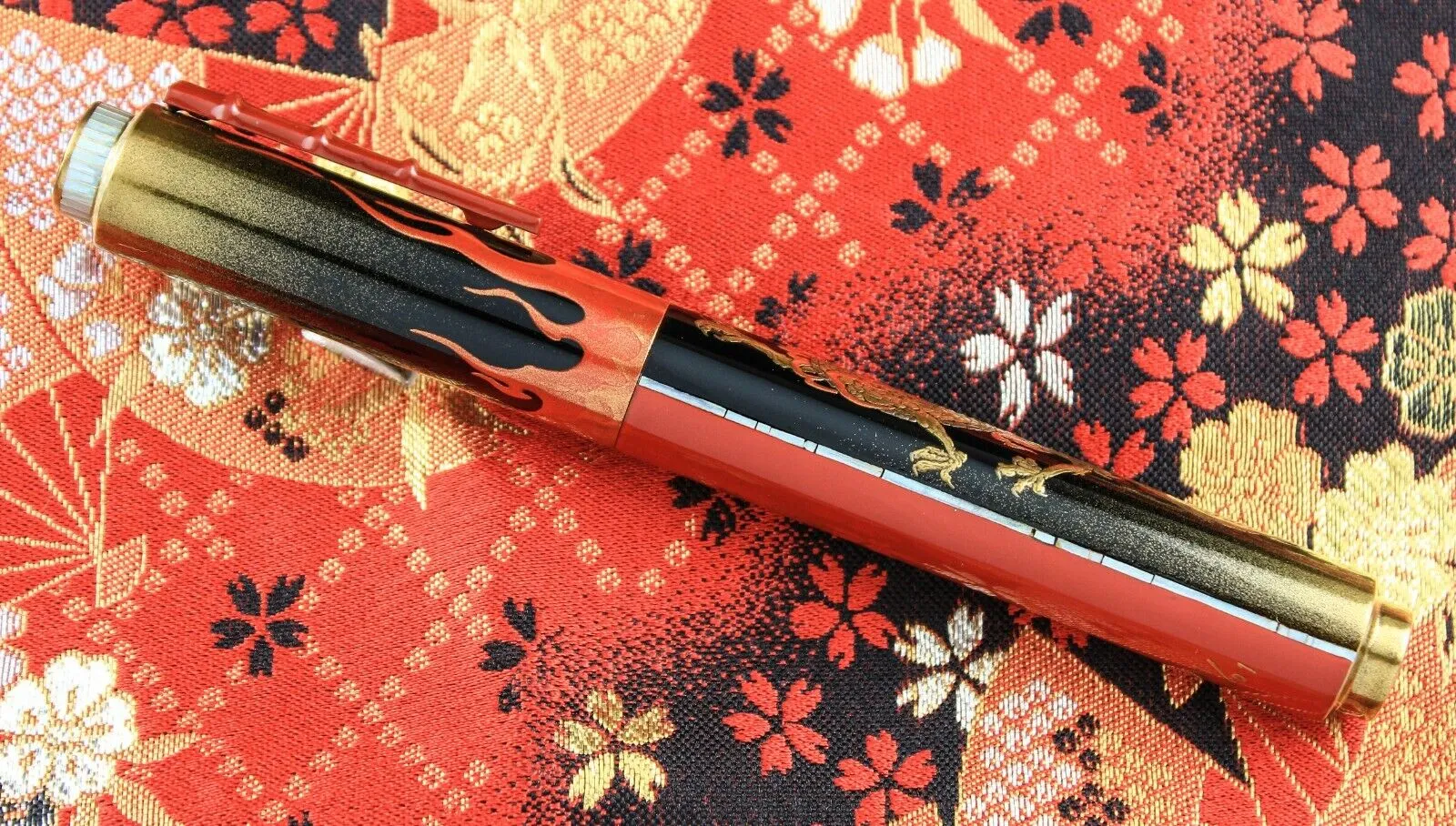 AP Limited Editions "The Immortal Dragon" Maki-e Rollerball Pen