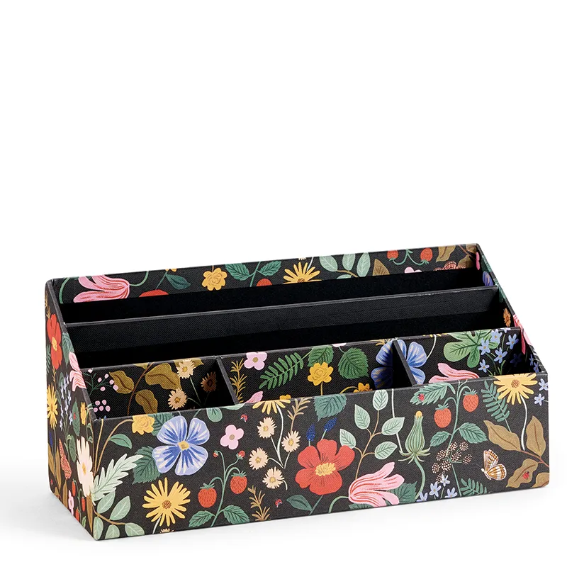 RIFLE PAPER CO | Strawberry Fields Desk Organizer